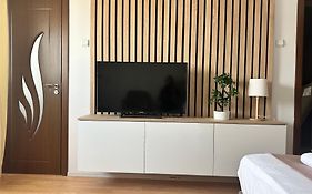 Parliament House By Darius Residence